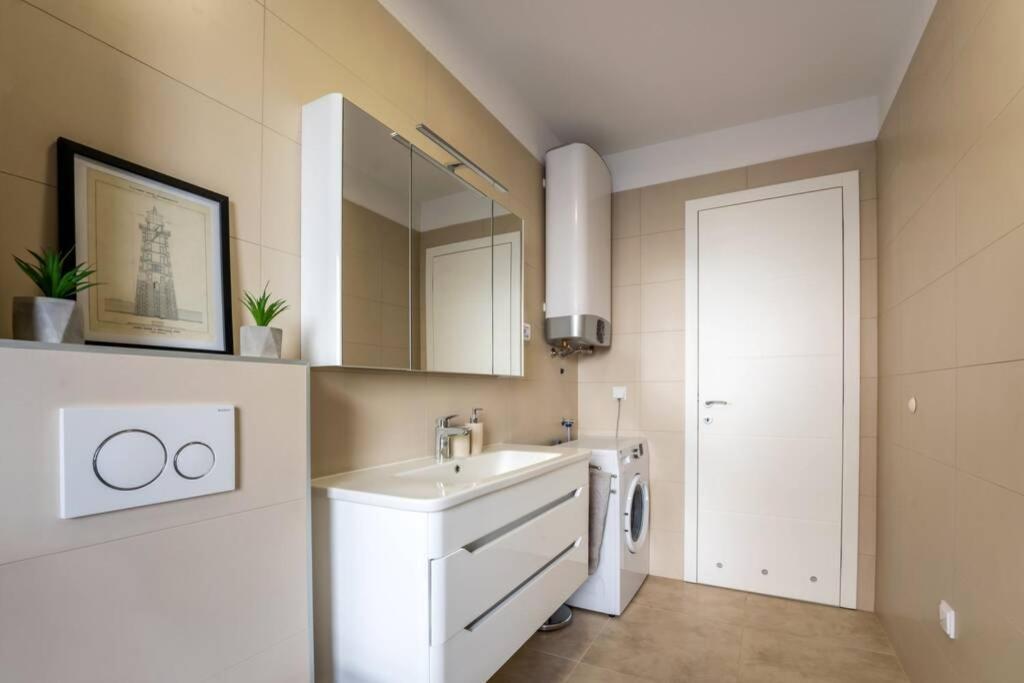 Apartment Emarin บานโจเล ภายนอก รูปภาพ